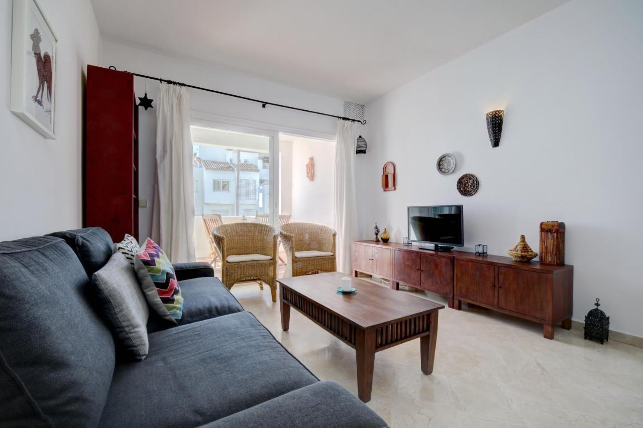 Exceptional Beachfront Complex With Pool In Costalita, 에스테포나 외부 사진