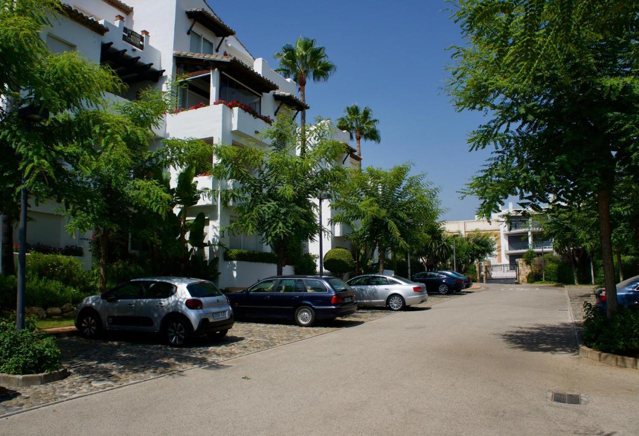 Exceptional Beachfront Complex With Pool In Costalita, 에스테포나 외부 사진